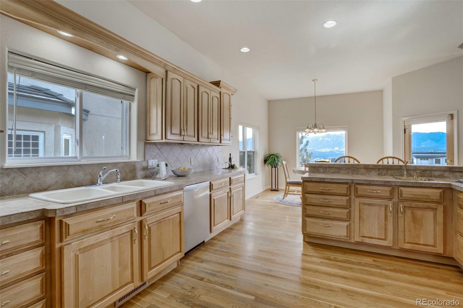 MLS Image #13 for 14330  eagle villa grove,colorado springs, Colorado
