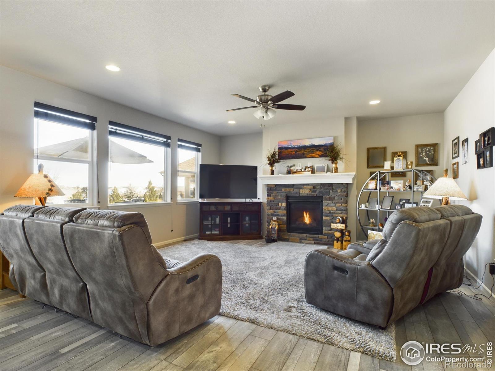 MLS Image #3 for 5366  bowen lake court,timnath, Colorado