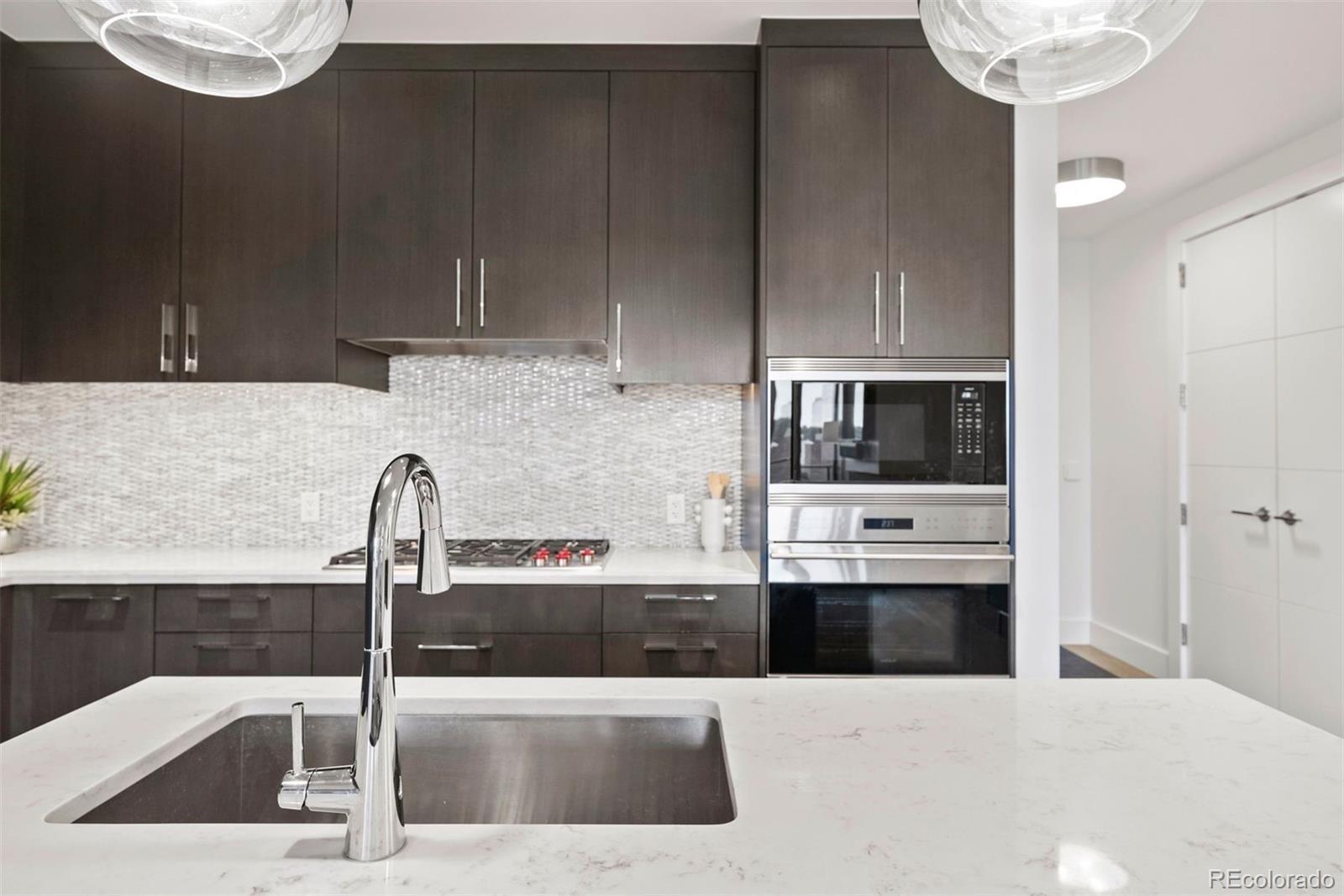 MLS Image #18 for 155  steele street 414,denver, Colorado