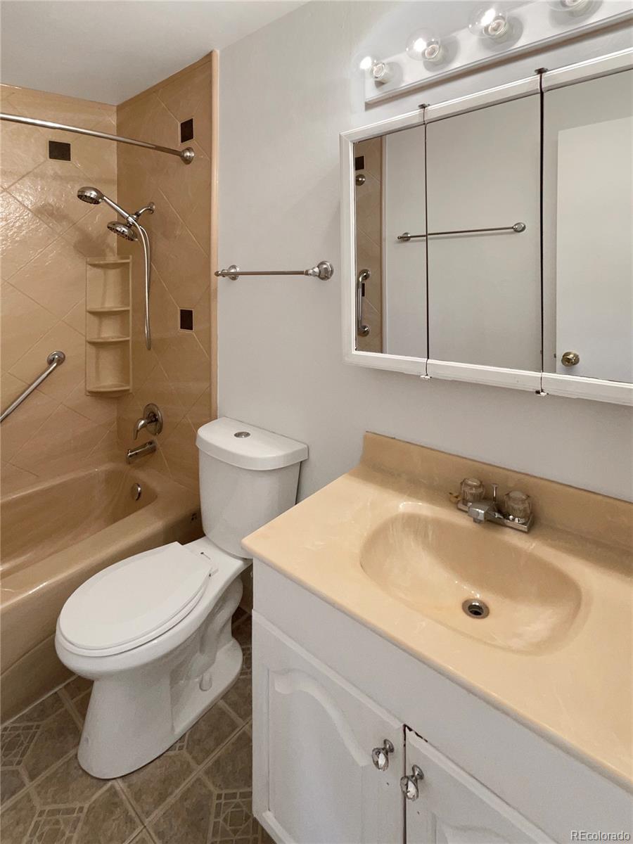 MLS Image #6 for 13477 e center avenue,aurora, Colorado