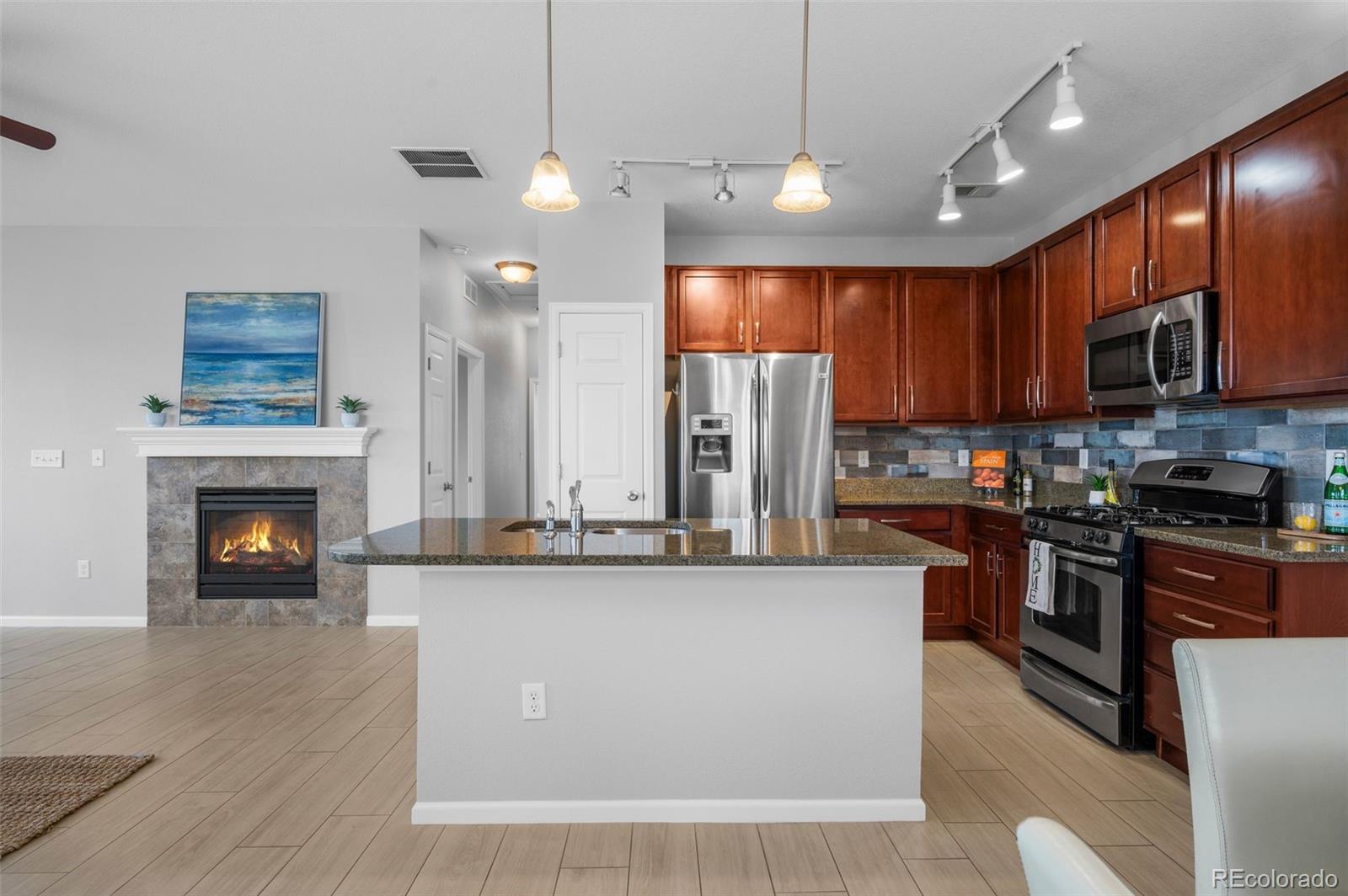 MLS Image #12 for 12941  grant circle,thornton, Colorado
