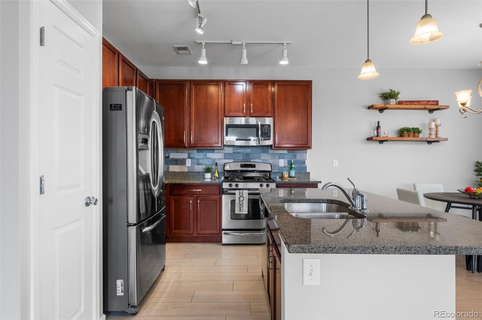 MLS Image #14 for 12941  grant circle,thornton, Colorado
