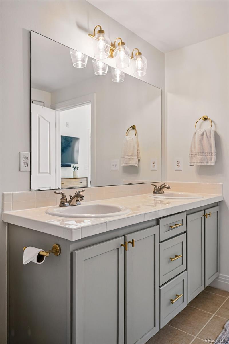 MLS Image #20 for 2195  decatur street,denver, Colorado