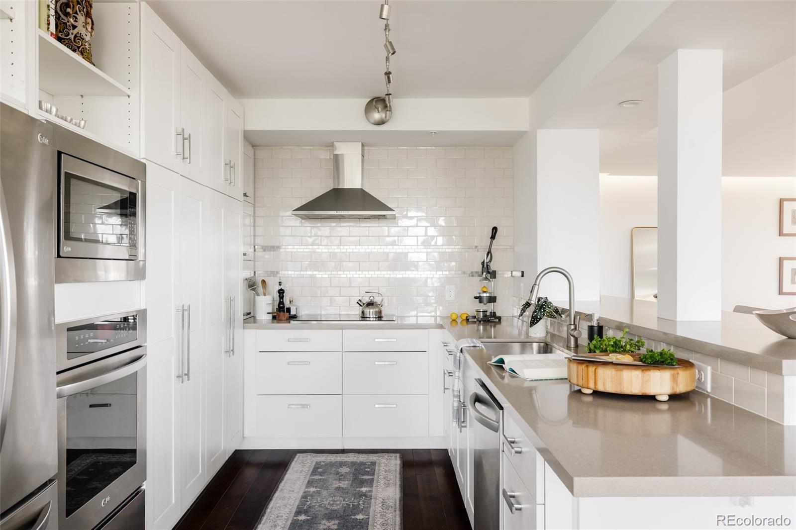 MLS Image #16 for 1111  race street,denver, Colorado