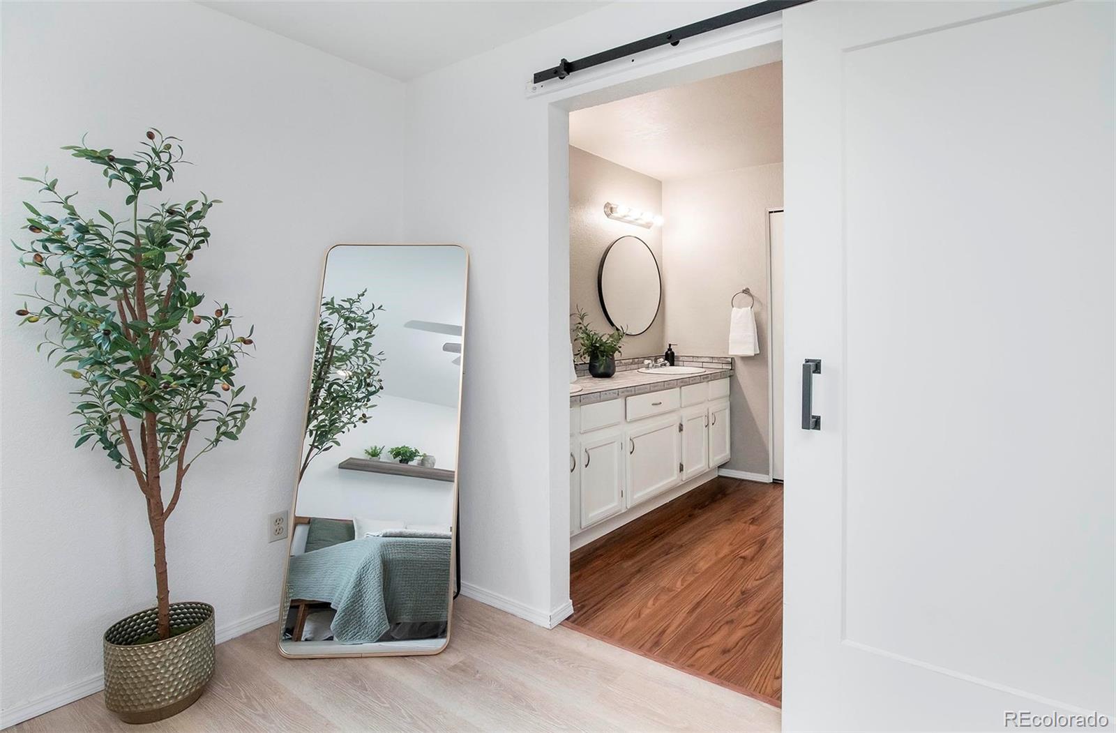 MLS Image #18 for 6306  xavier street,arvada, Colorado