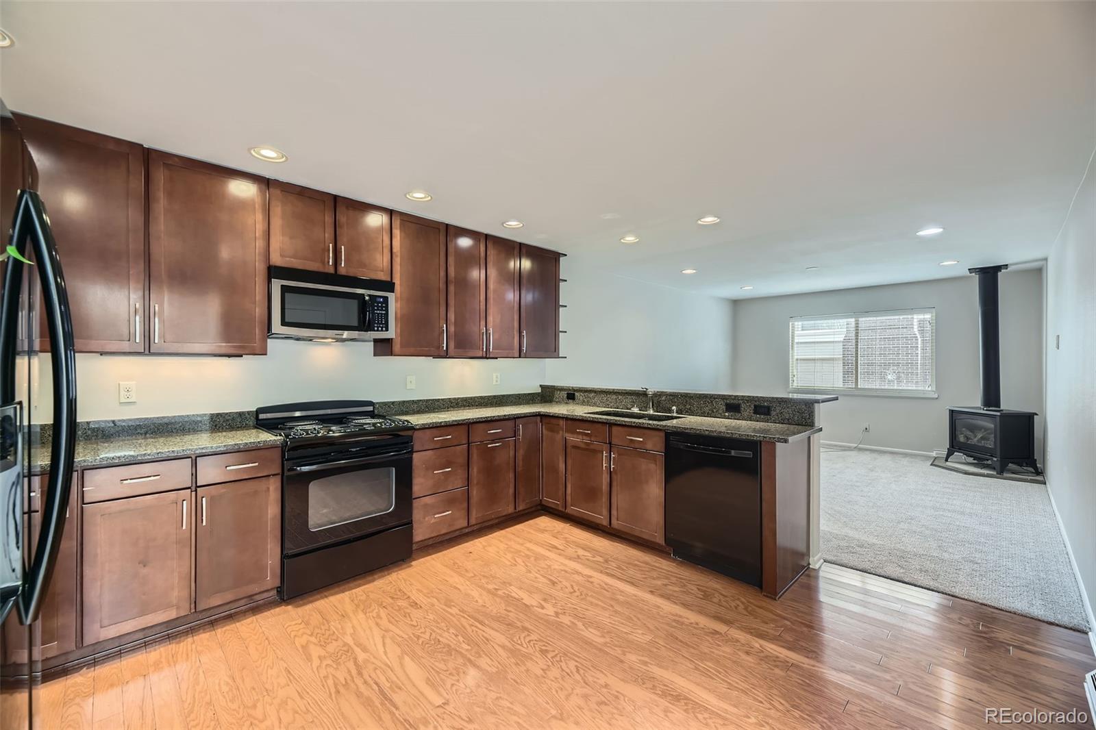 MLS Image #13 for 3310 s oneida way,denver, Colorado