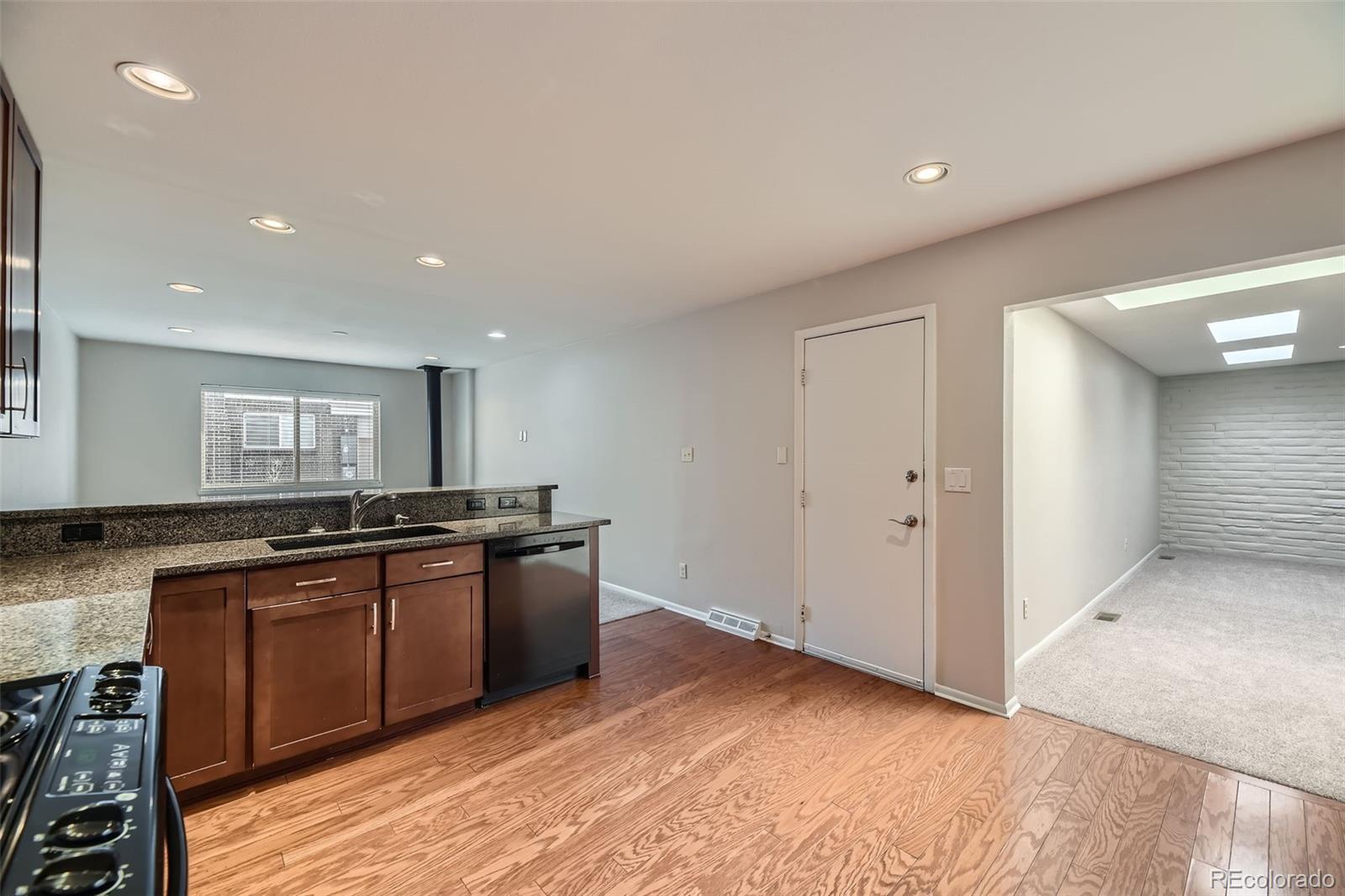 MLS Image #15 for 3310 s oneida way,denver, Colorado