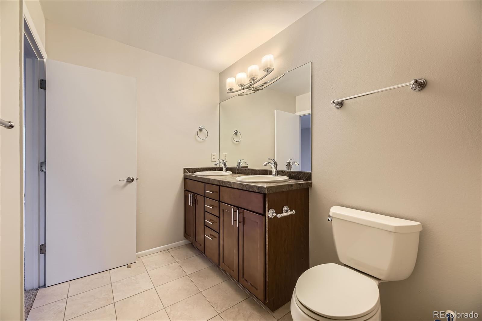 MLS Image #21 for 3310 s oneida way,denver, Colorado