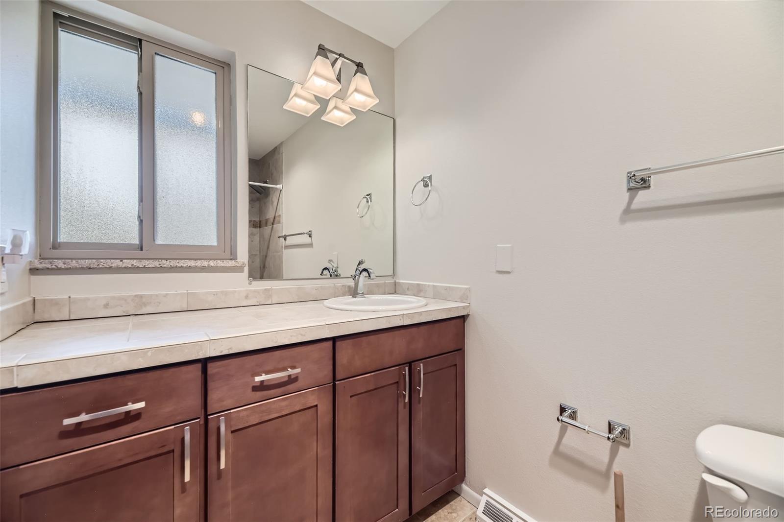 MLS Image #25 for 3310 s oneida way,denver, Colorado