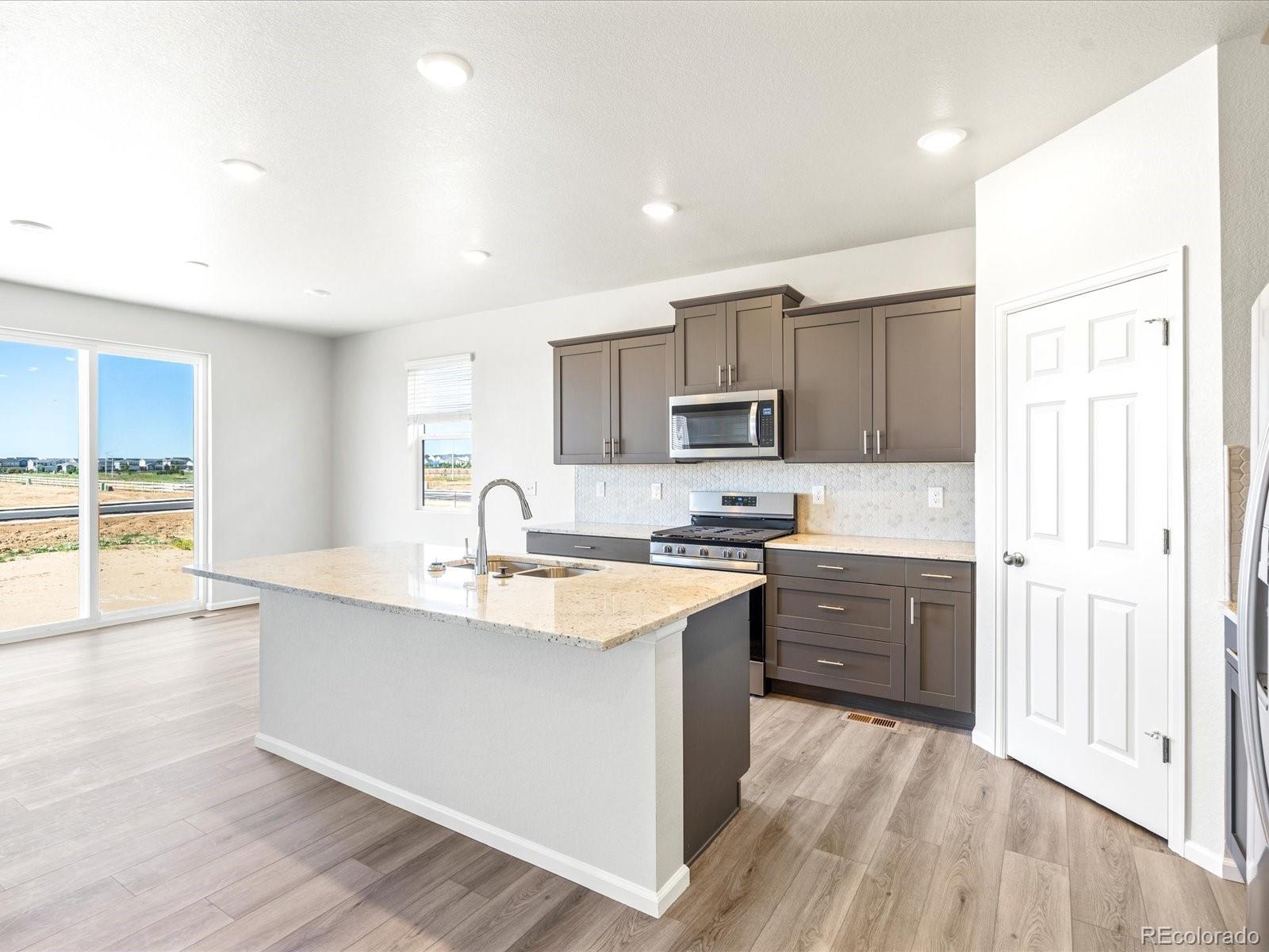 MLS Image #6 for 17407 e 89th way,commerce city, Colorado