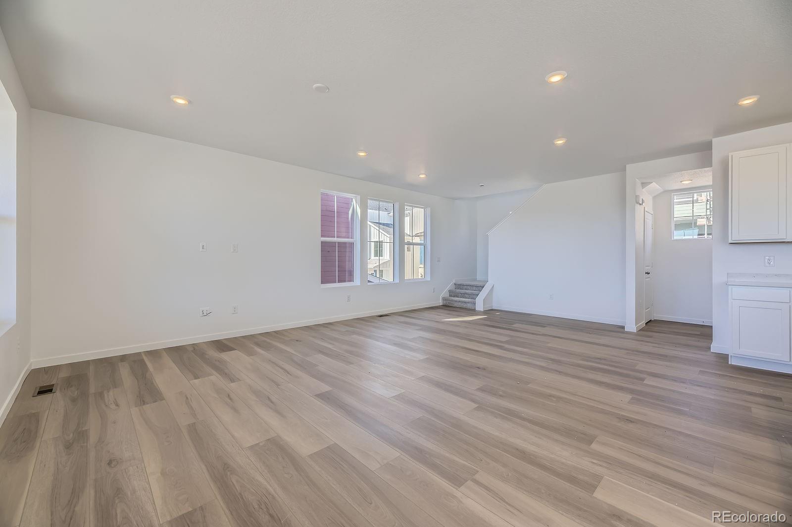 CMA Image for 8403  rush creek avenue,Littleton, Colorado