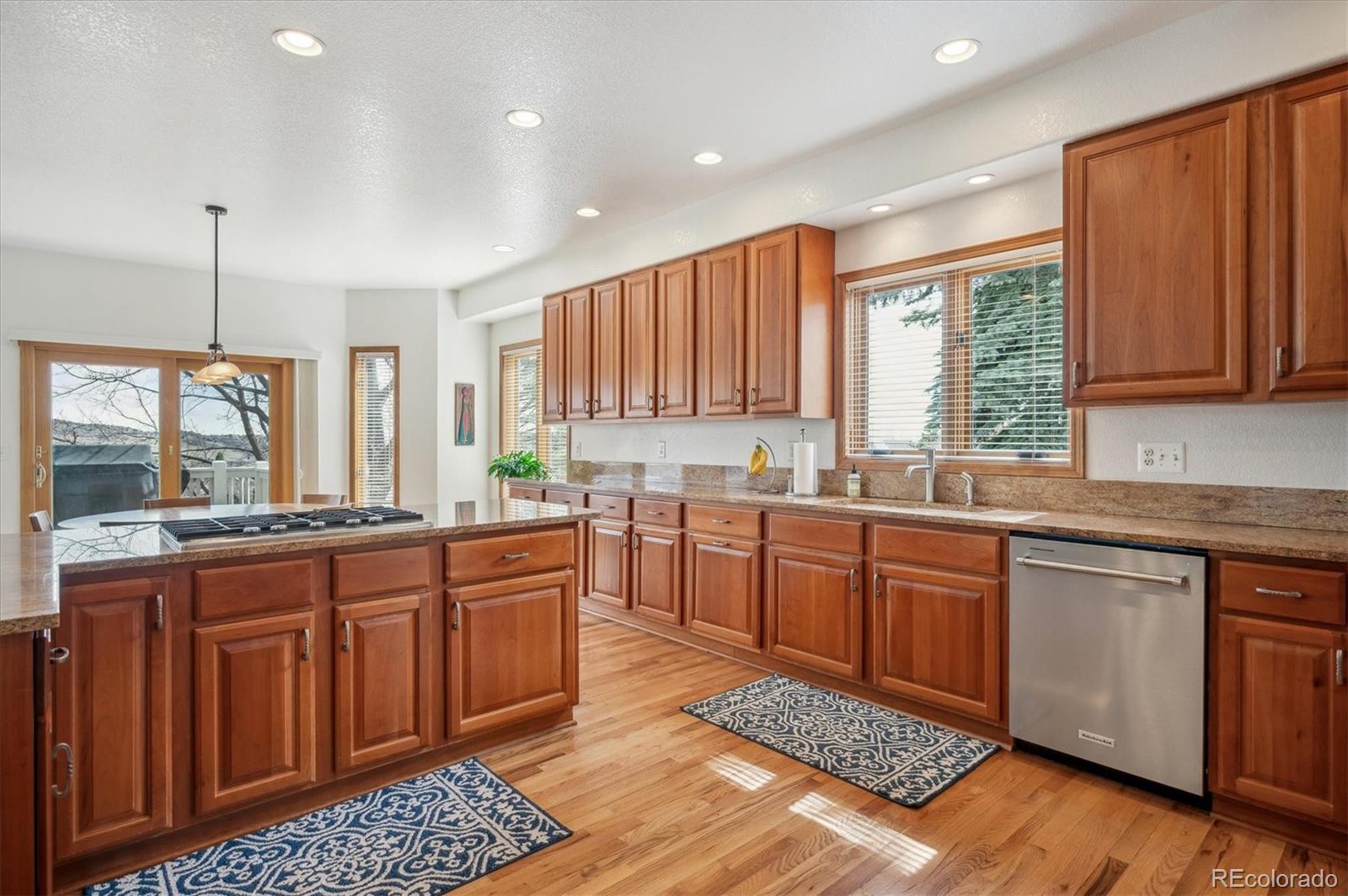 MLS Image #12 for 8  mountain high court,littleton, Colorado
