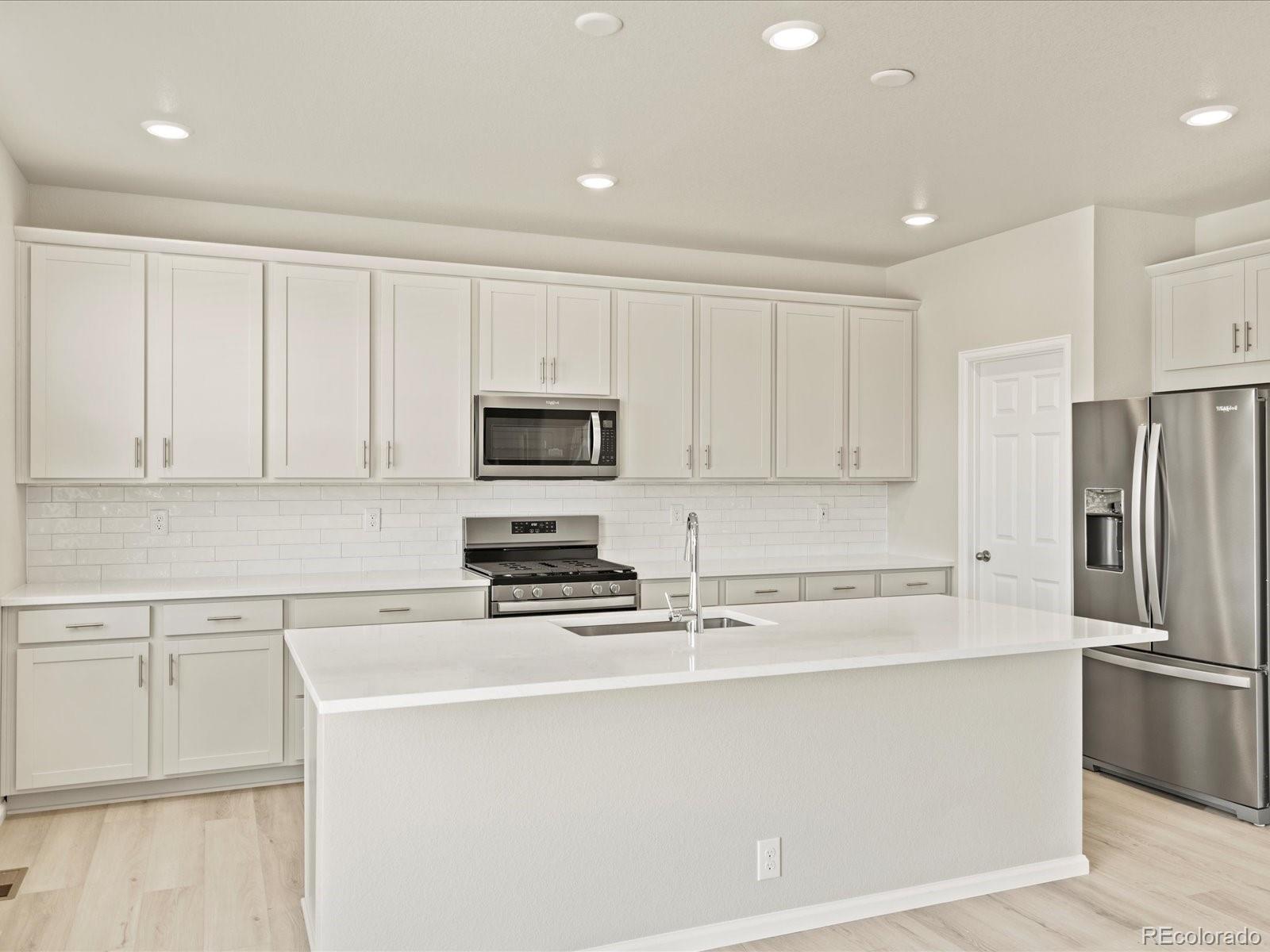 MLS Image #11 for 1621  colorado river drive,windsor, Colorado