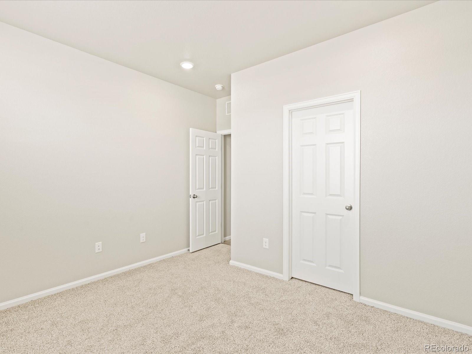 MLS Image #5 for 1621  colorado river drive,windsor, Colorado
