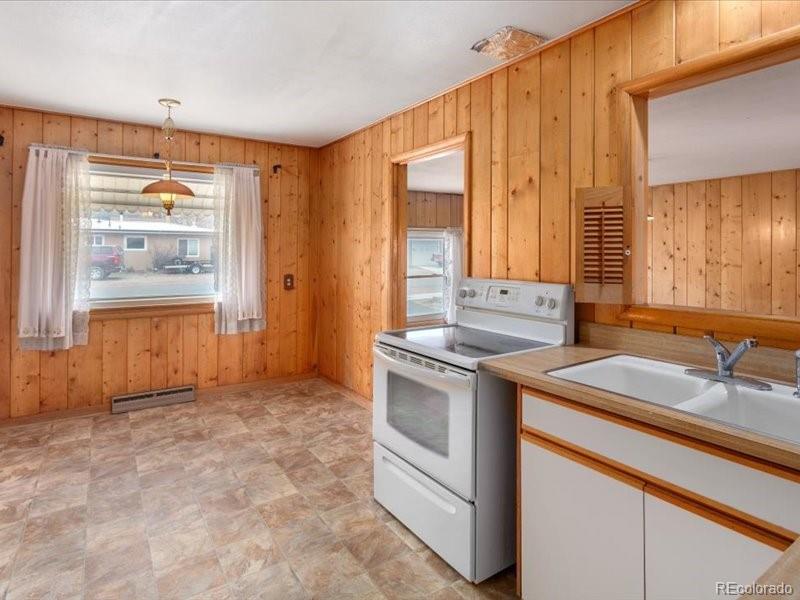 MLS Image #6 for 1144  d street,salida, Colorado