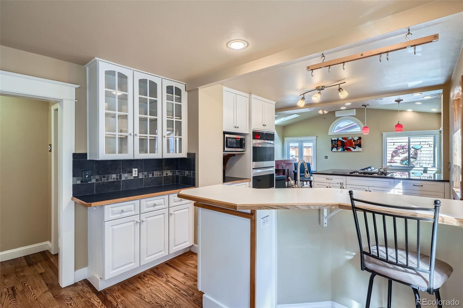 MLS Image #7 for 1460 s grant street,denver, Colorado