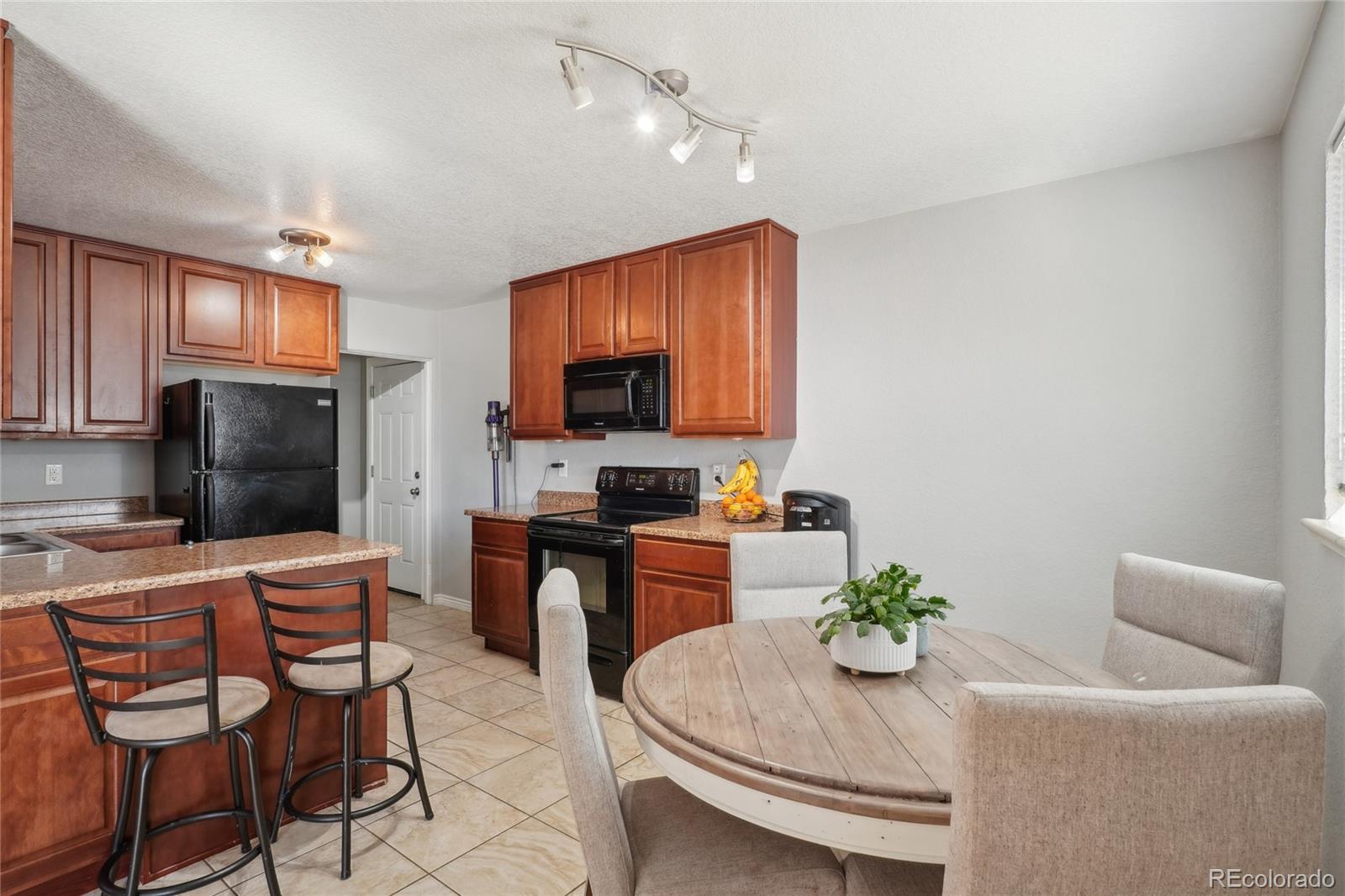 MLS Image #9 for 9271  gaylord street,thornton, Colorado