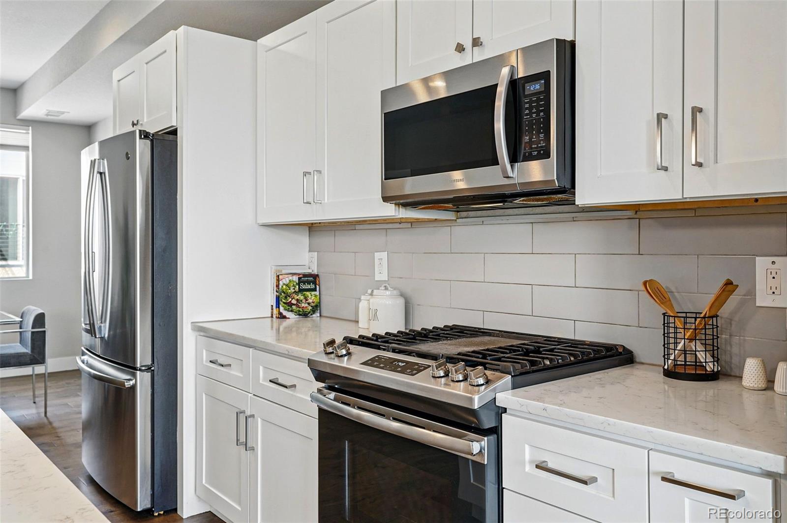 MLS Image #10 for 1919  eaton street,lakewood, Colorado