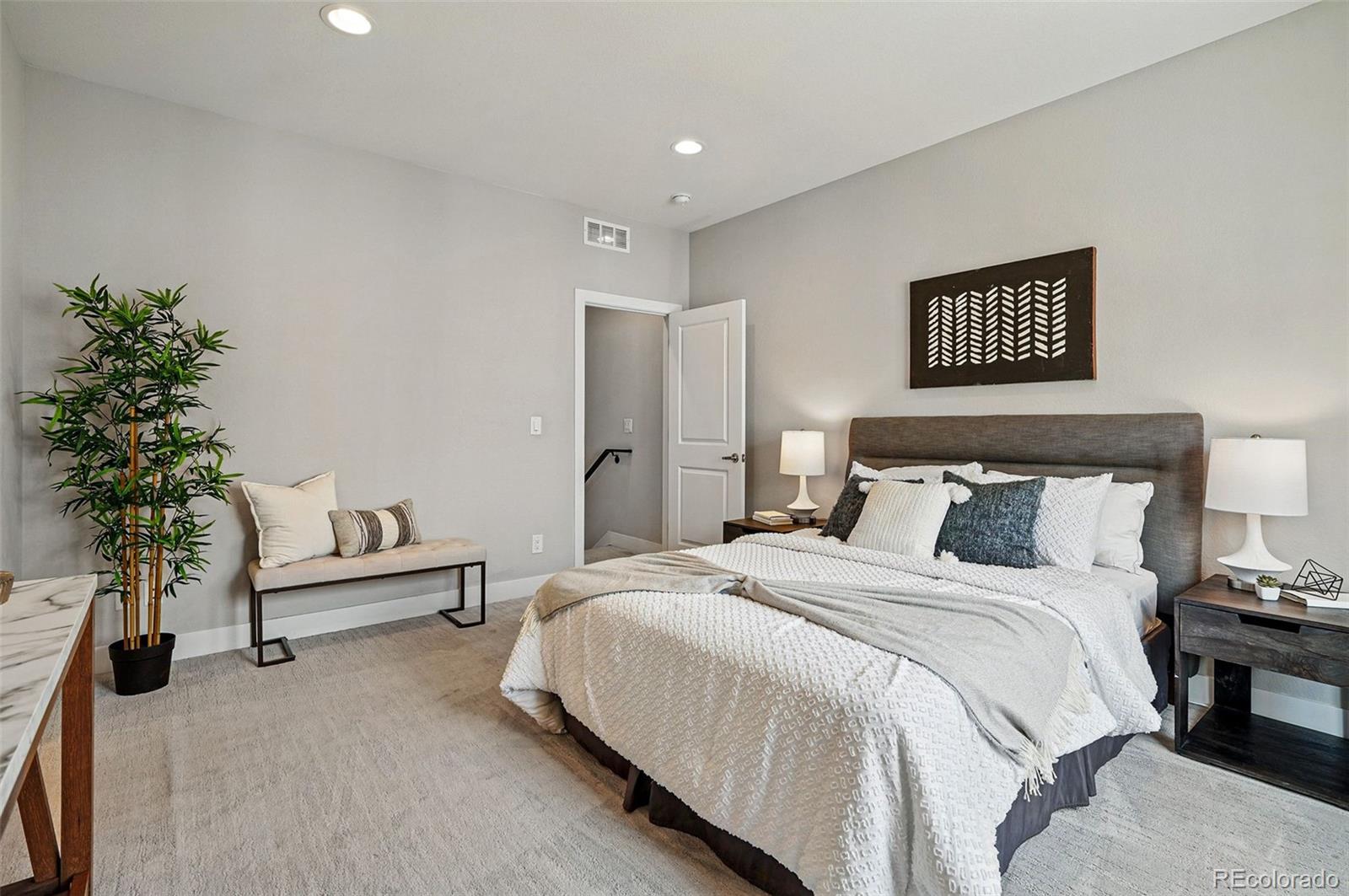 MLS Image #3 for 1919  eaton street,lakewood, Colorado