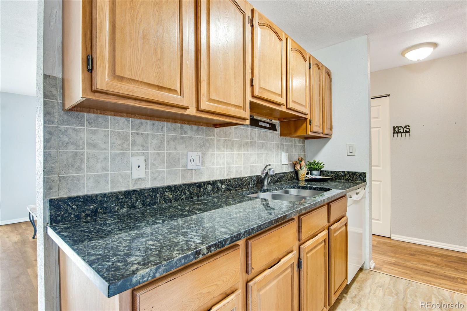 MLS Image #9 for 10211  ura lane,thornton, Colorado