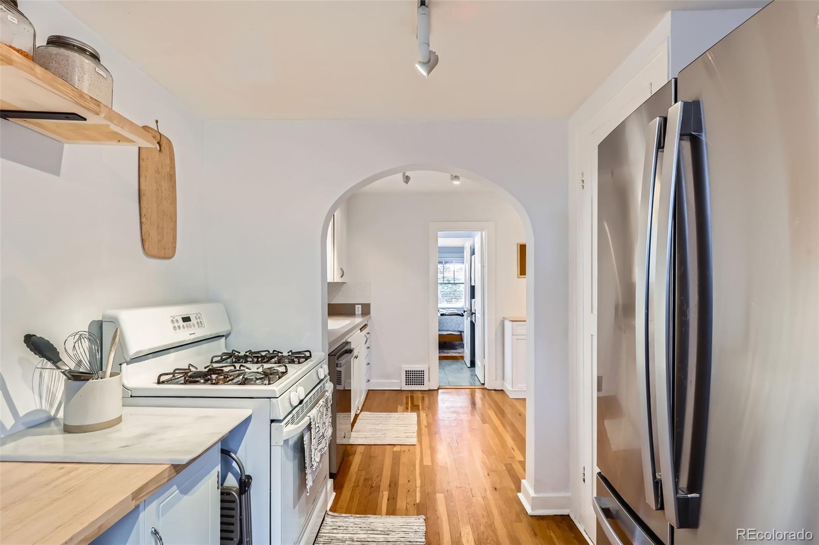 MLS Image #15 for 1335 s sherman street,denver, Colorado