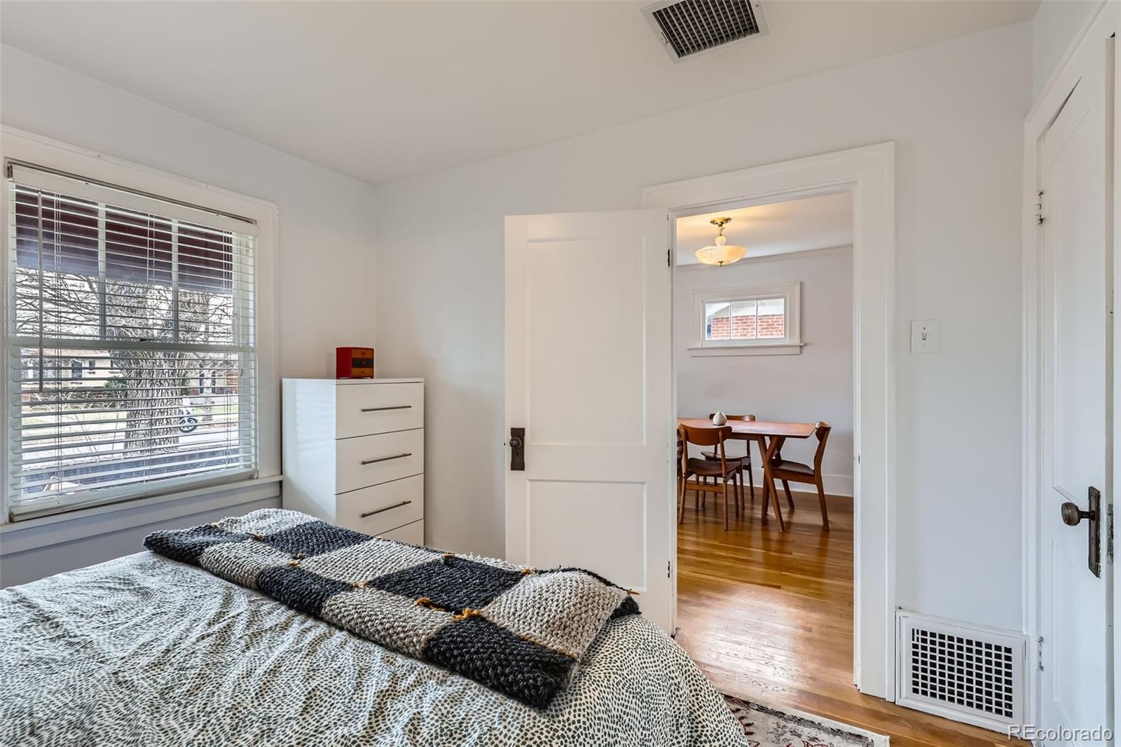 MLS Image #17 for 1335 s sherman street,denver, Colorado