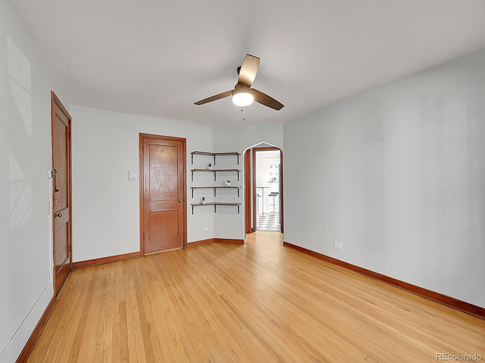 MLS Image #11 for 1605  saint paul street,denver, Colorado