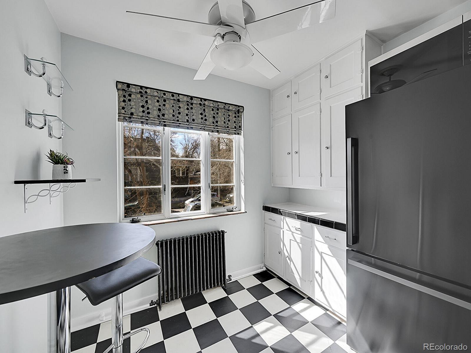 MLS Image #14 for 1605  saint paul street,denver, Colorado