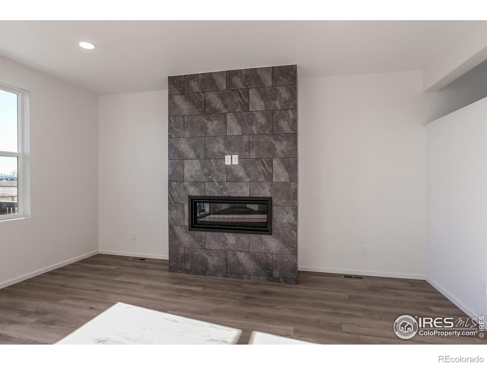 MLS Image #5 for 6049  saddle horn drive,timnath, Colorado