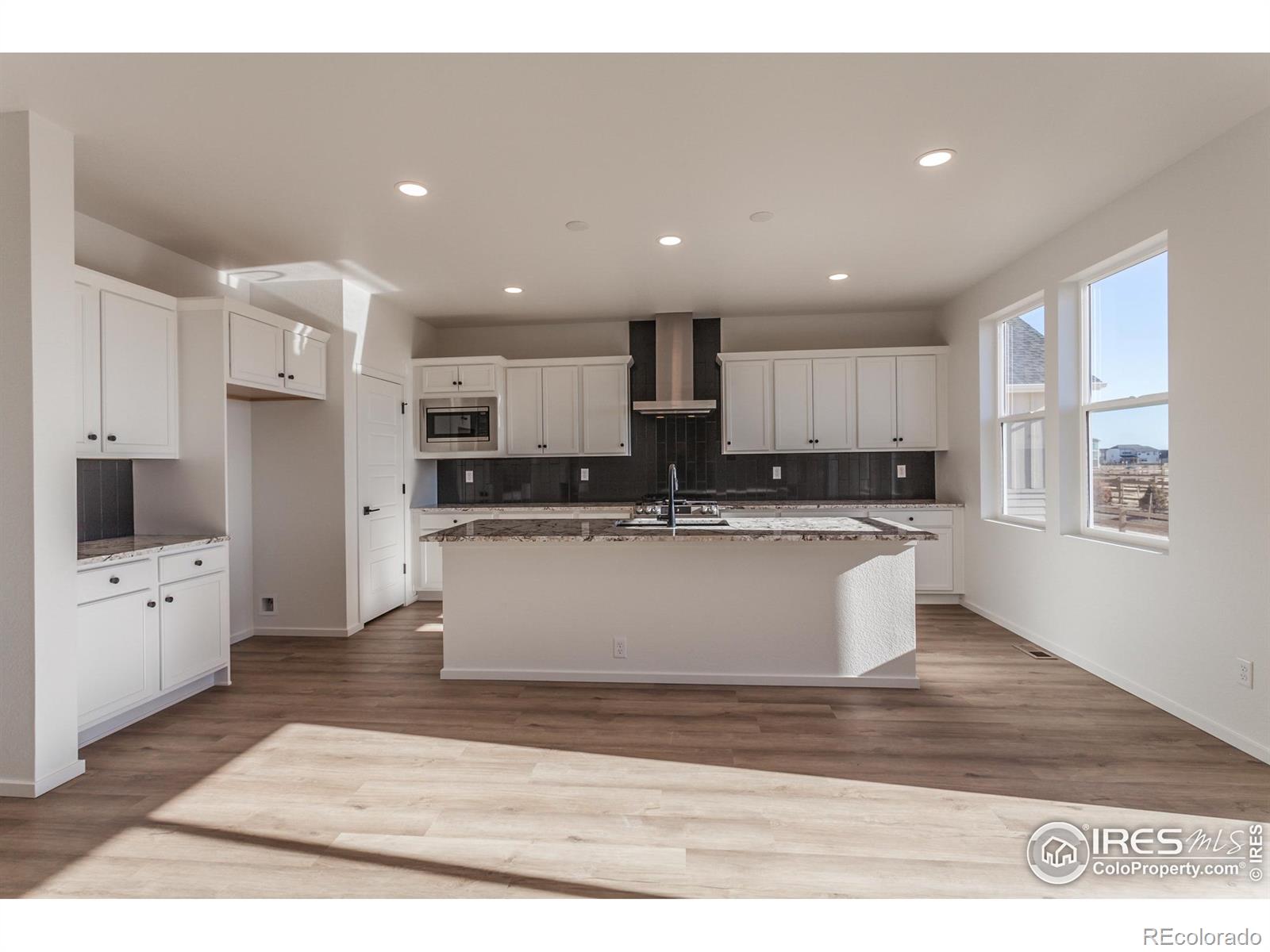 MLS Image #8 for 6049  saddle horn drive,timnath, Colorado
