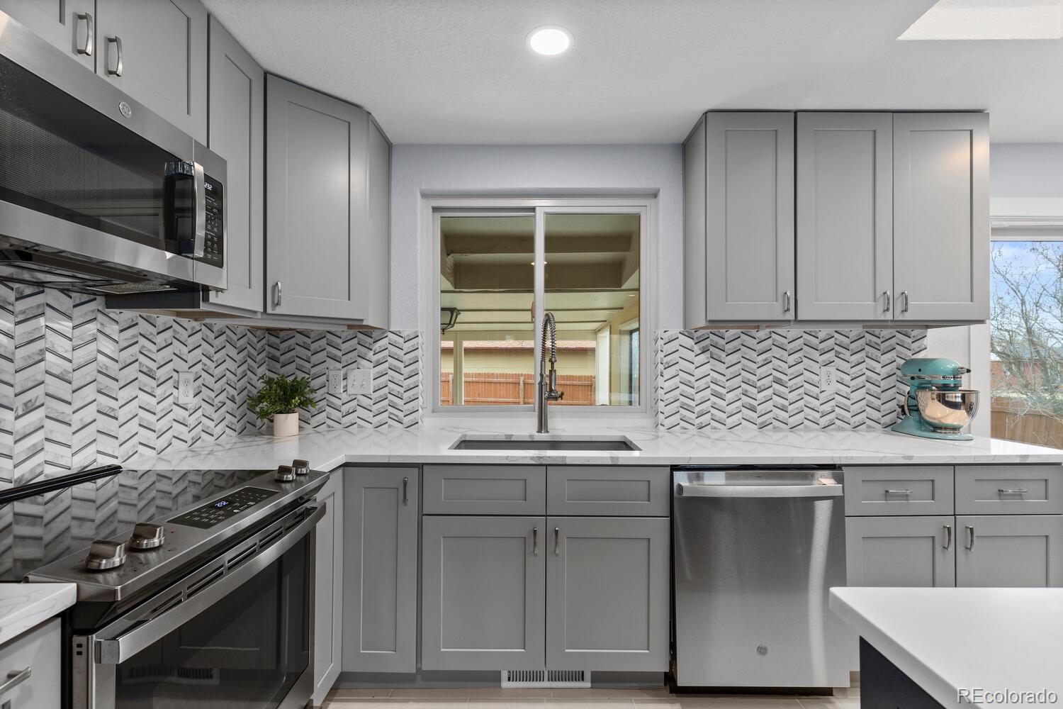 MLS Image #12 for 2894 s jay street,denver, Colorado