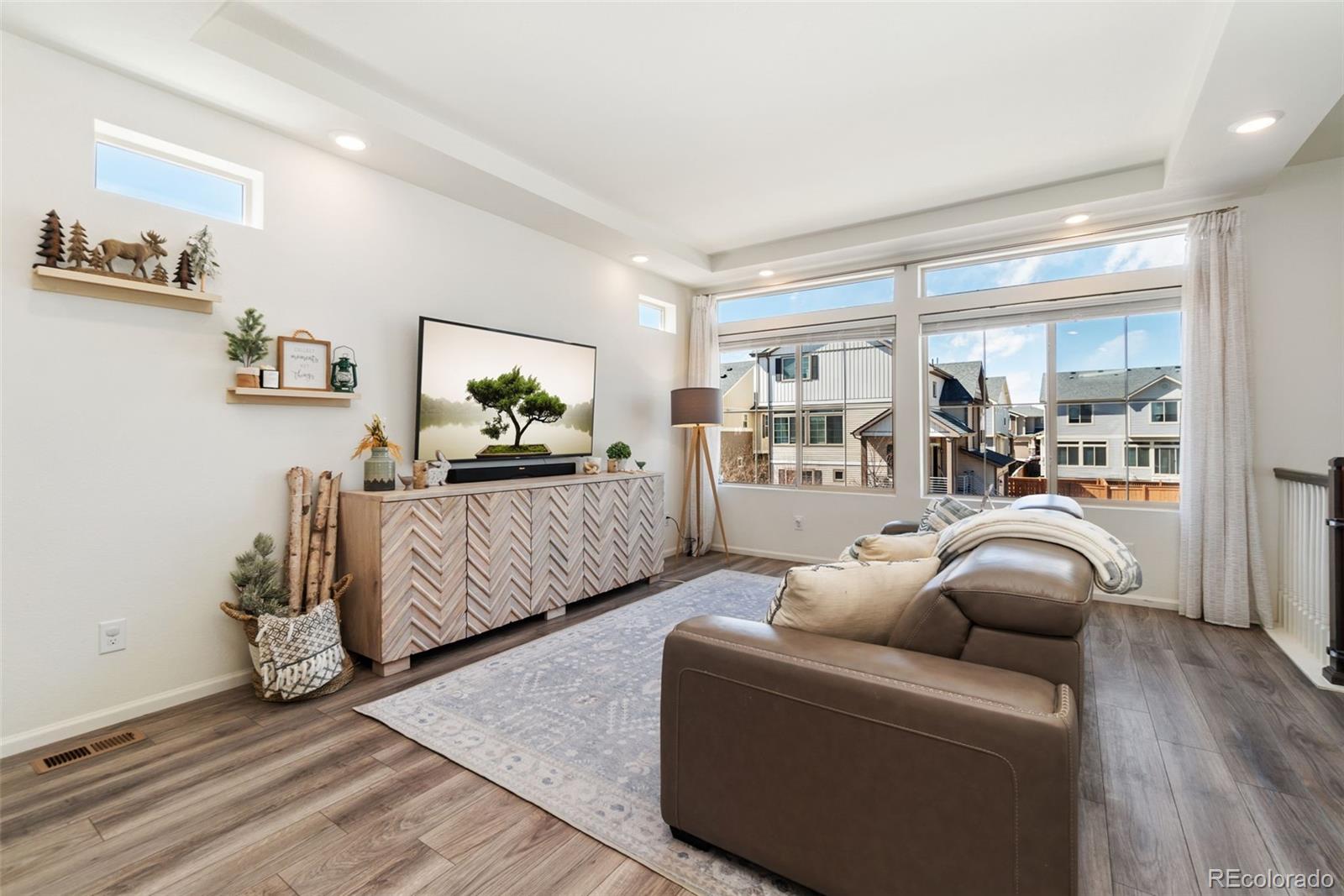 MLS Image #2 for 10136  yampa court,commerce city, Colorado