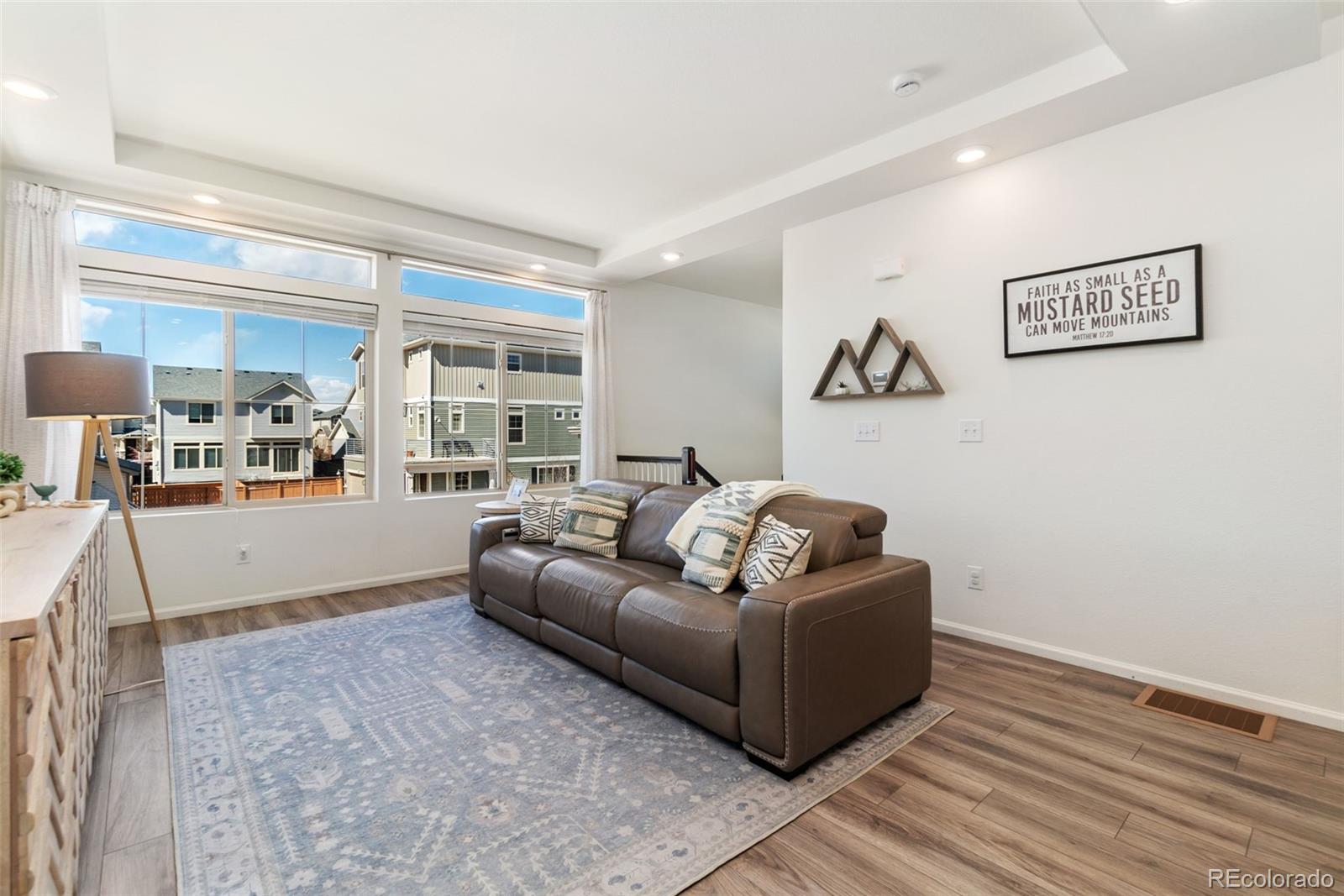 MLS Image #3 for 10136  yampa court,commerce city, Colorado