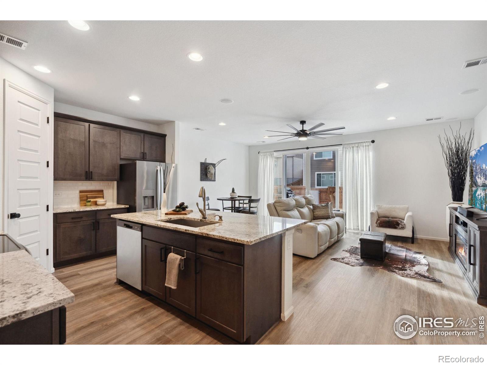 MLS Image #9 for 5687  indian wells court,windsor, Colorado