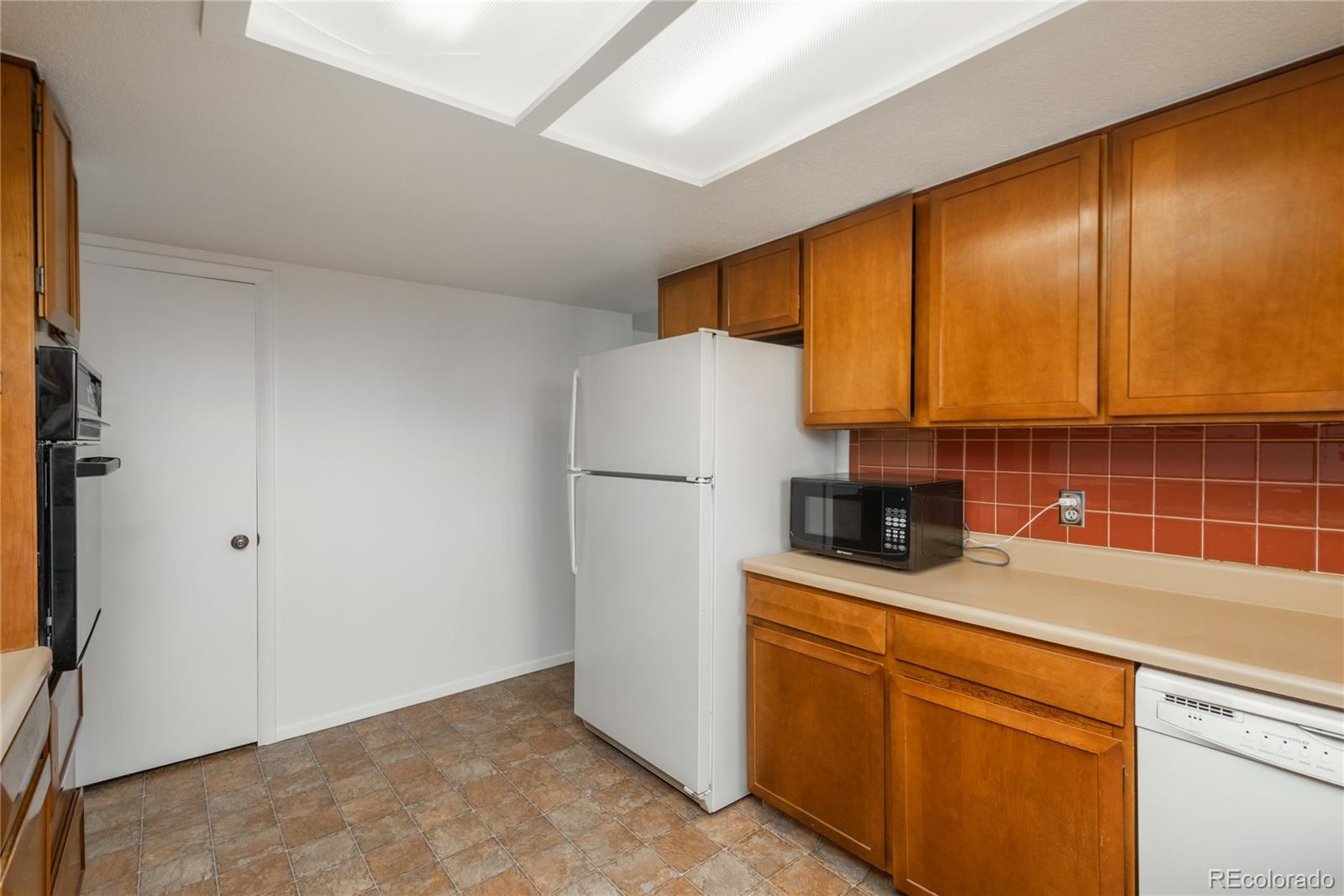 MLS Image #9 for 7018  reed court,arvada, Colorado