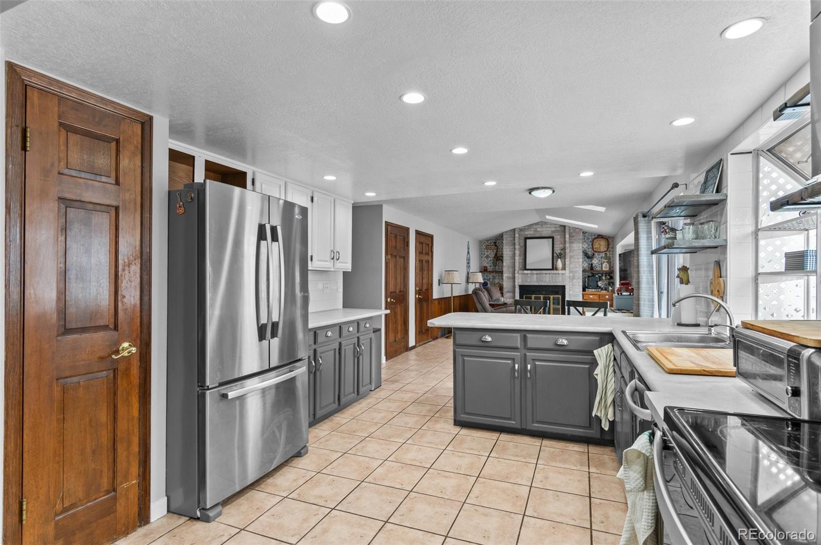 MLS Image #10 for 2240 s telluride court,aurora, Colorado