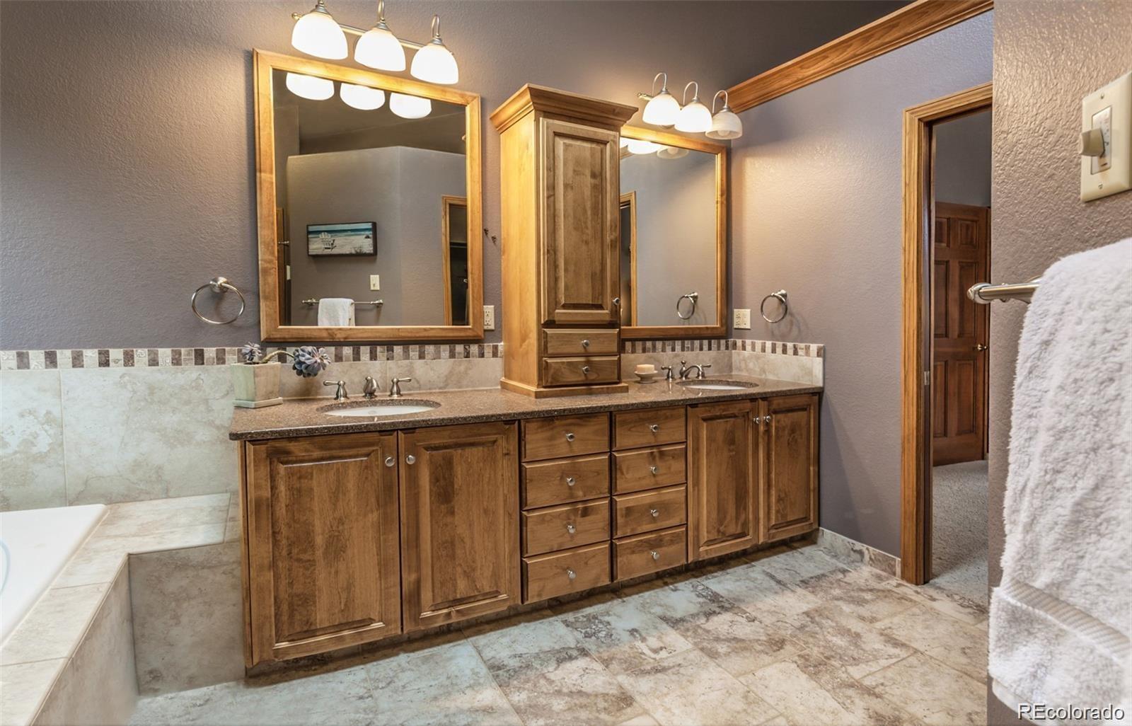 MLS Image #17 for 2939  blue leaf court,fort collins, Colorado