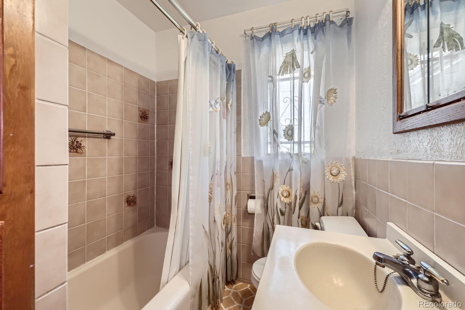 MLS Image #15 for 828 s osceola street,denver, Colorado