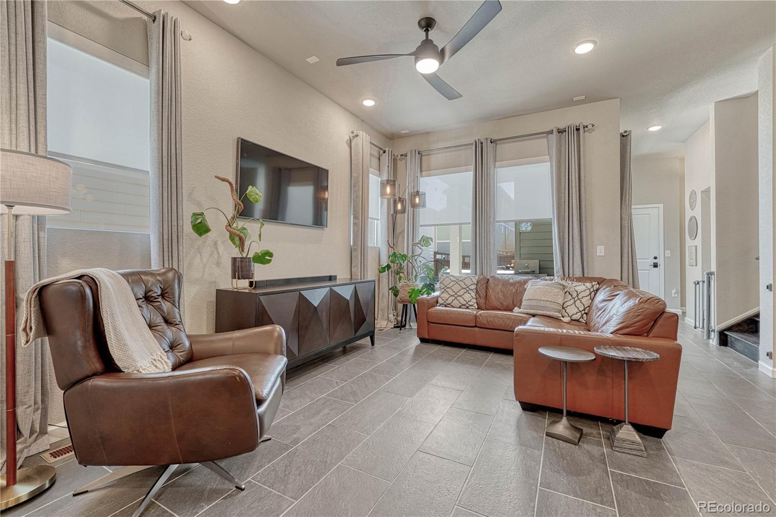 MLS Image #15 for 23  mayflower park place,colorado springs, Colorado