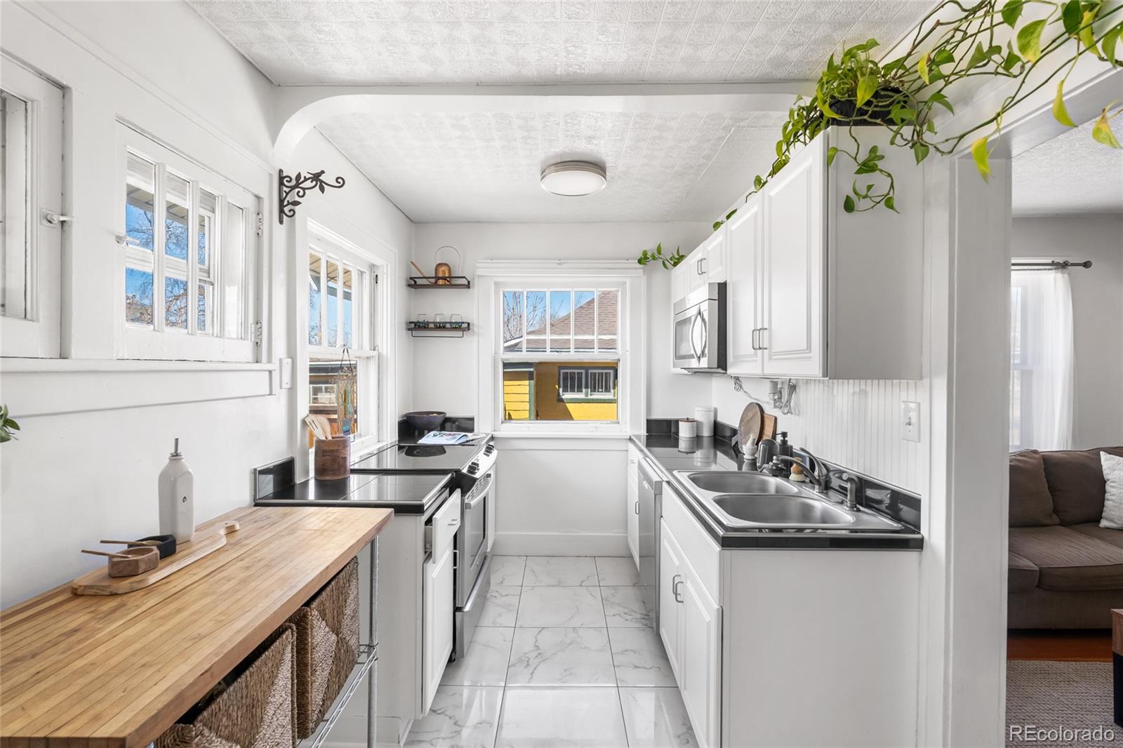 MLS Image #9 for 2269 s bannock street,denver, Colorado