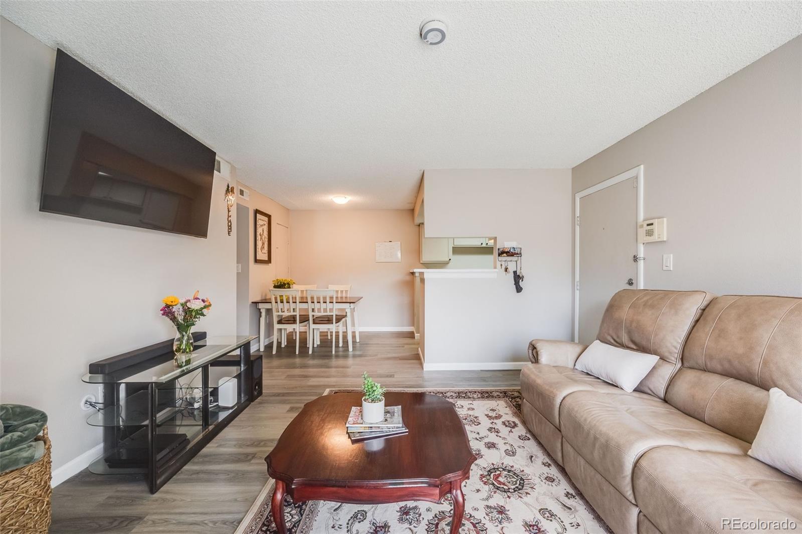 MLS Image #6 for 4400 s quebec street,denver, Colorado