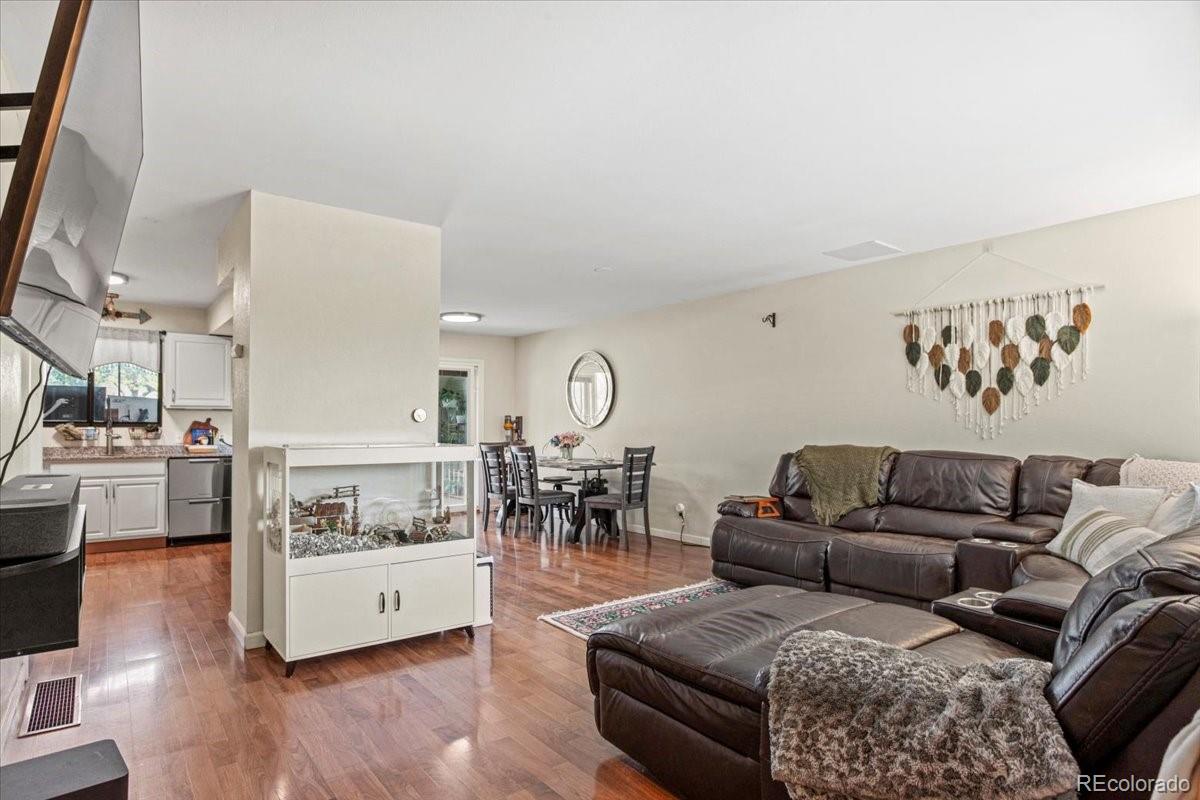 MLS Image #5 for 5512 s greenwood street ,littleton, Colorado