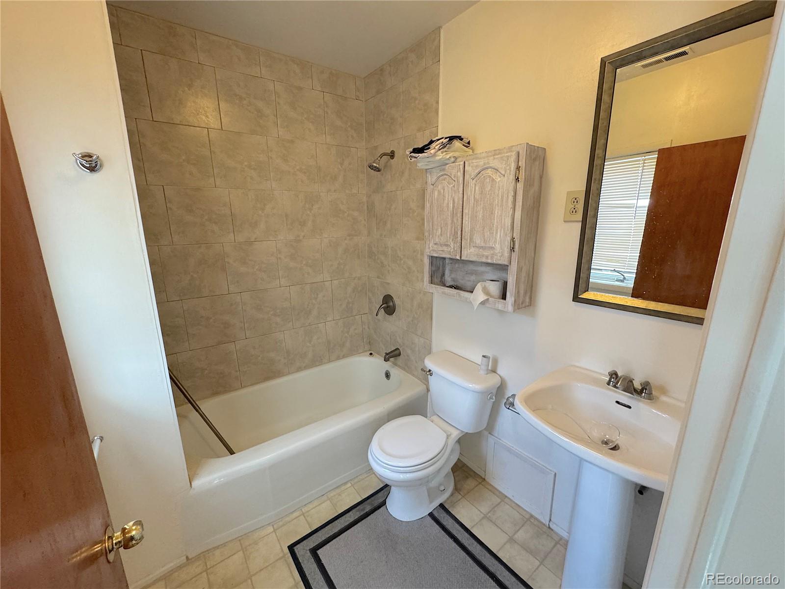 MLS Image #13 for 6725 w 55th avenue,arvada, Colorado