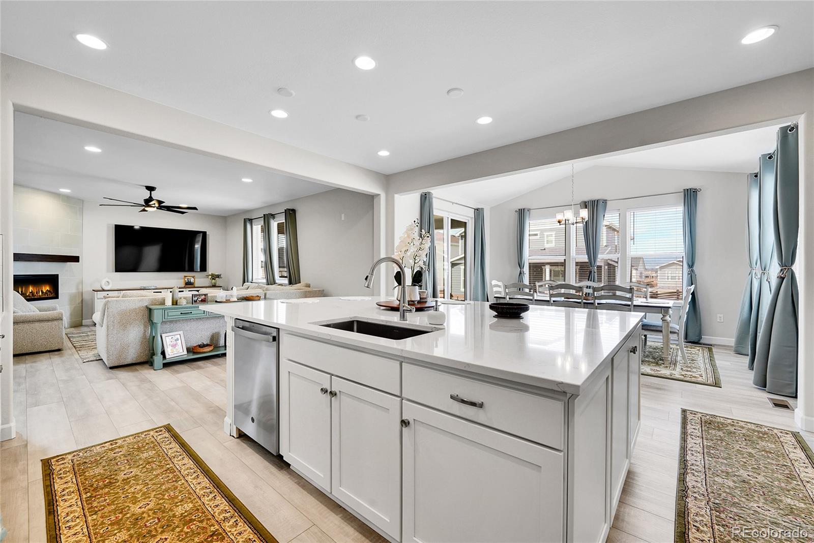MLS Image #15 for 700  split rock drive,erie, Colorado