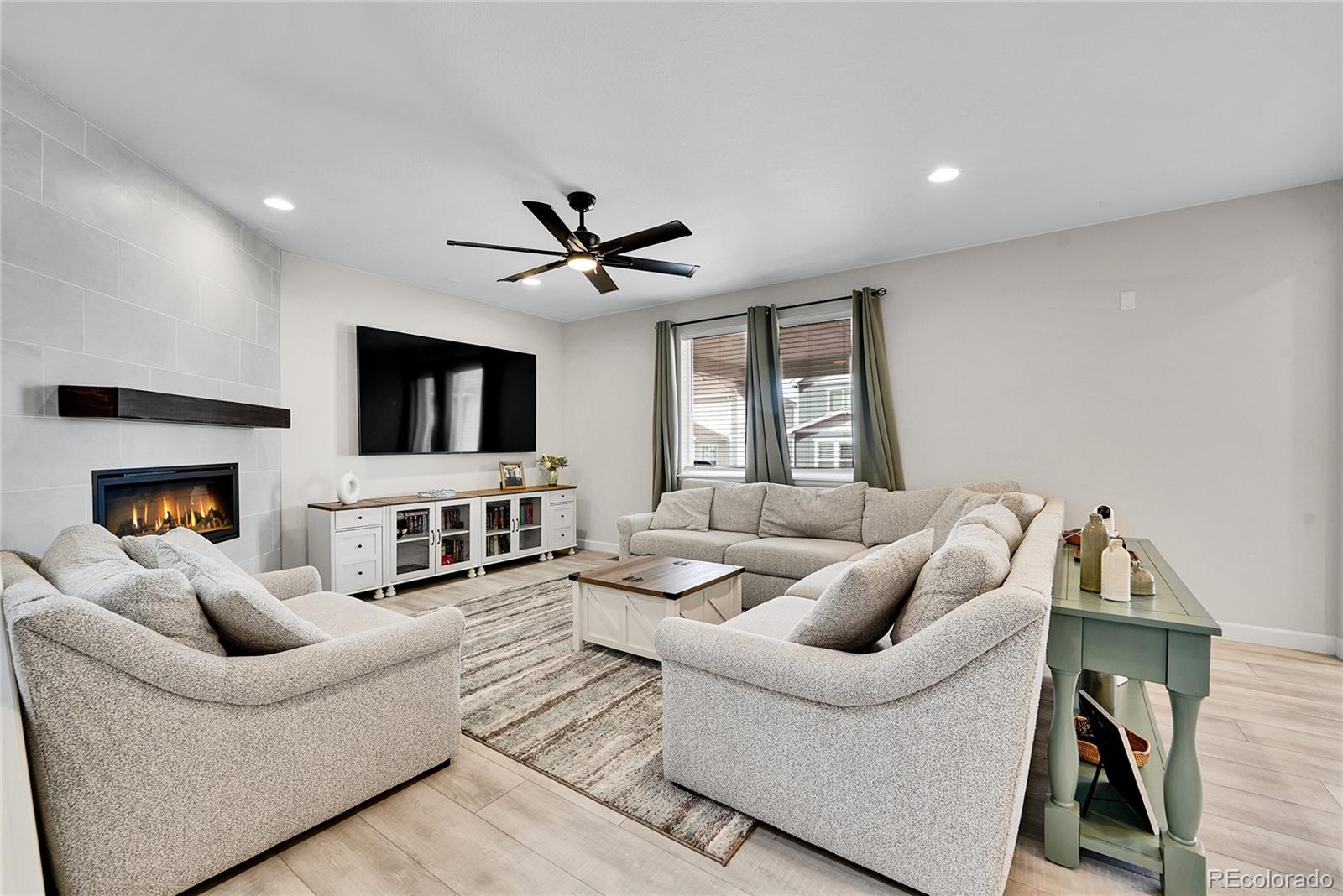 MLS Image #5 for 700  split rock drive,erie, Colorado