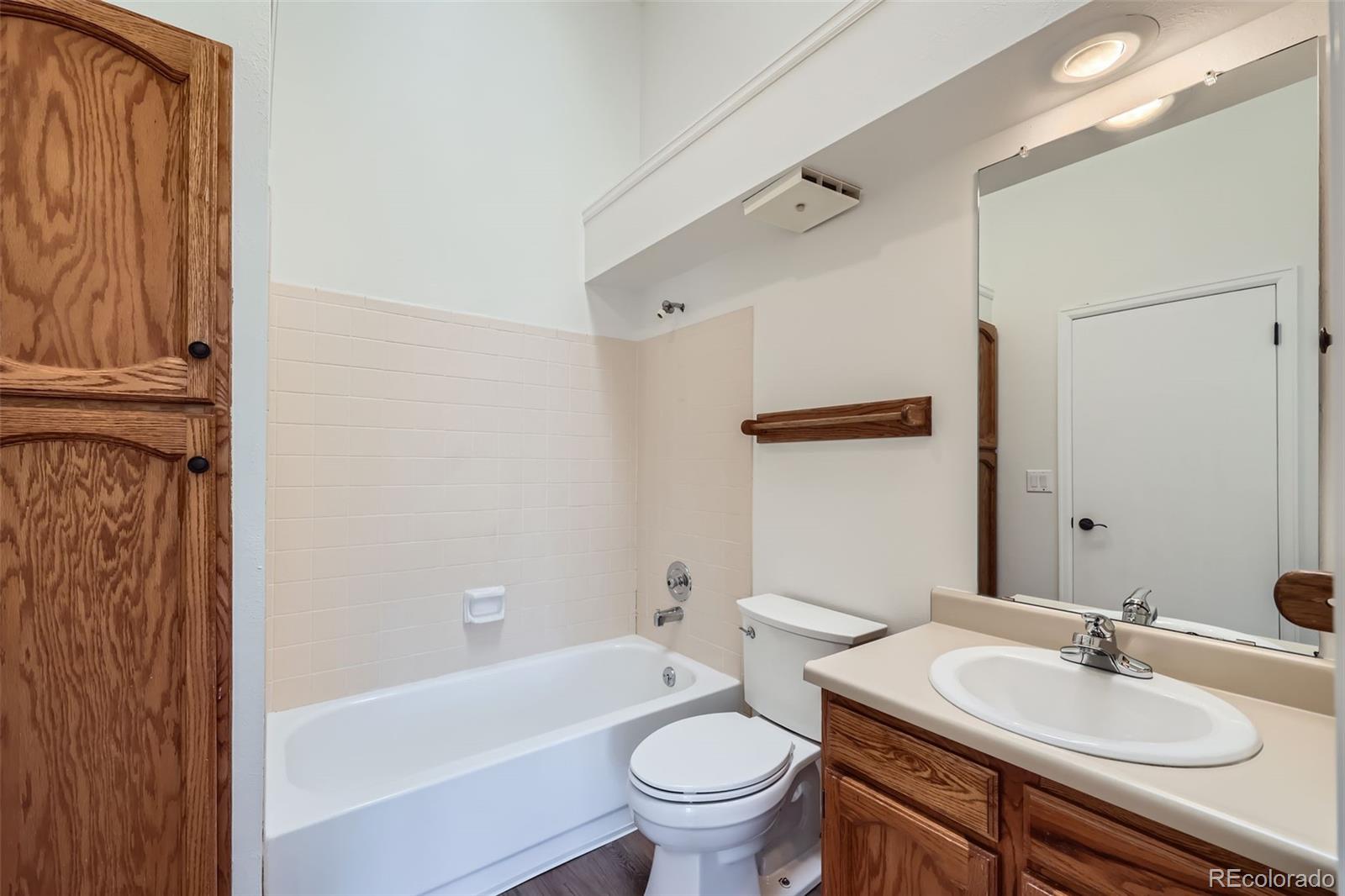 MLS Image #24 for 8898 w plymouth avenue,littleton, Colorado