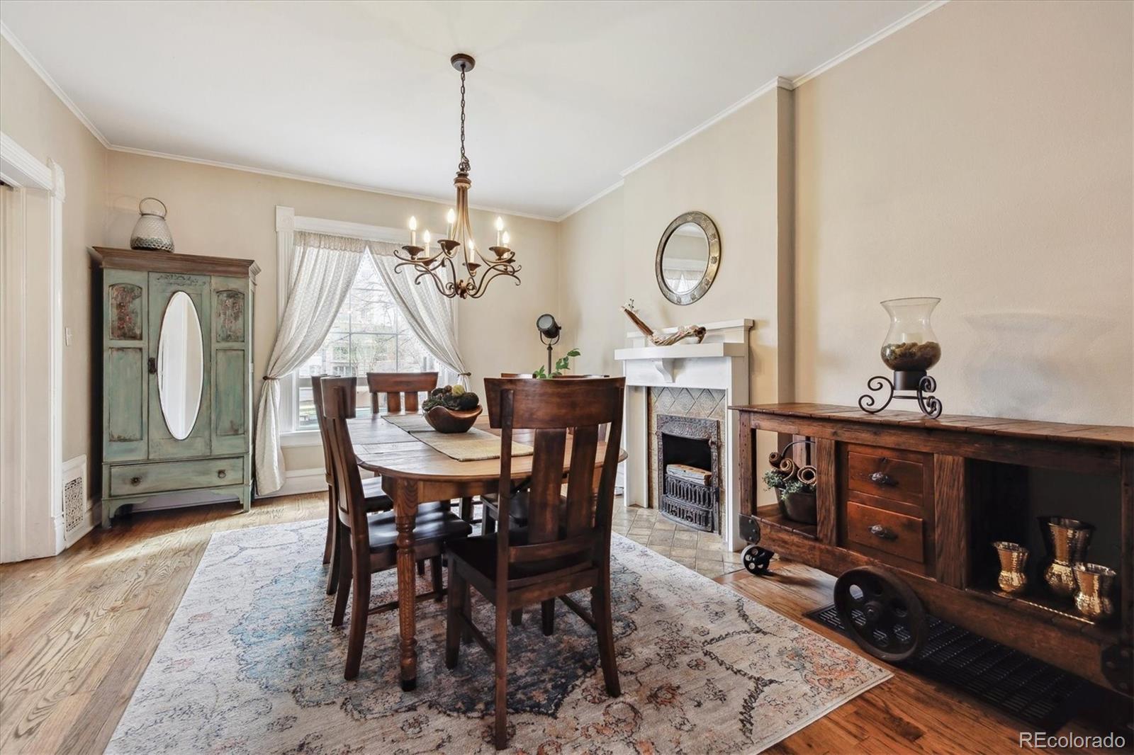 MLS Image #7 for 263 n logan street,denver, Colorado