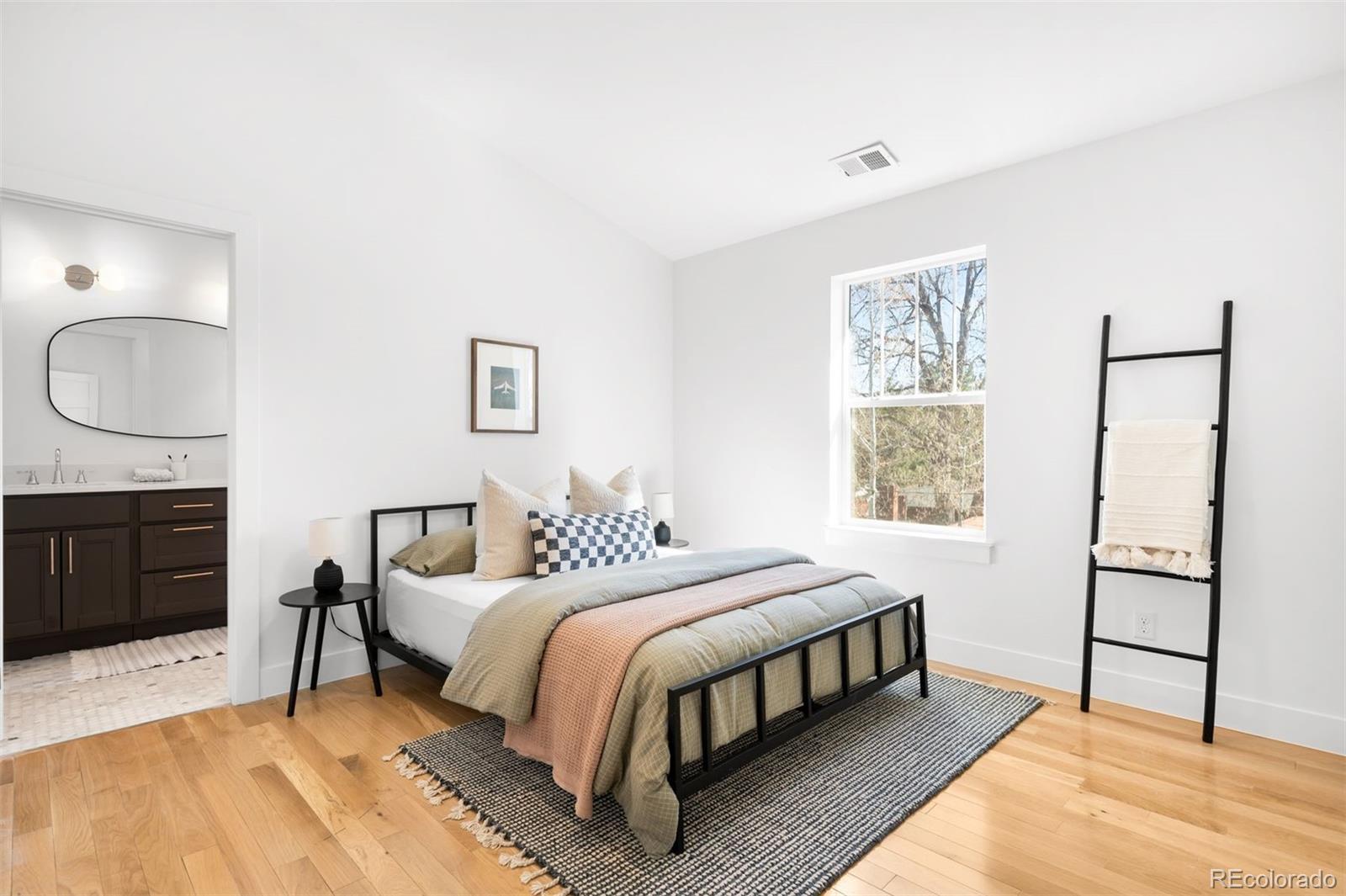 MLS Image #37 for 418 s gilpin street,denver, Colorado