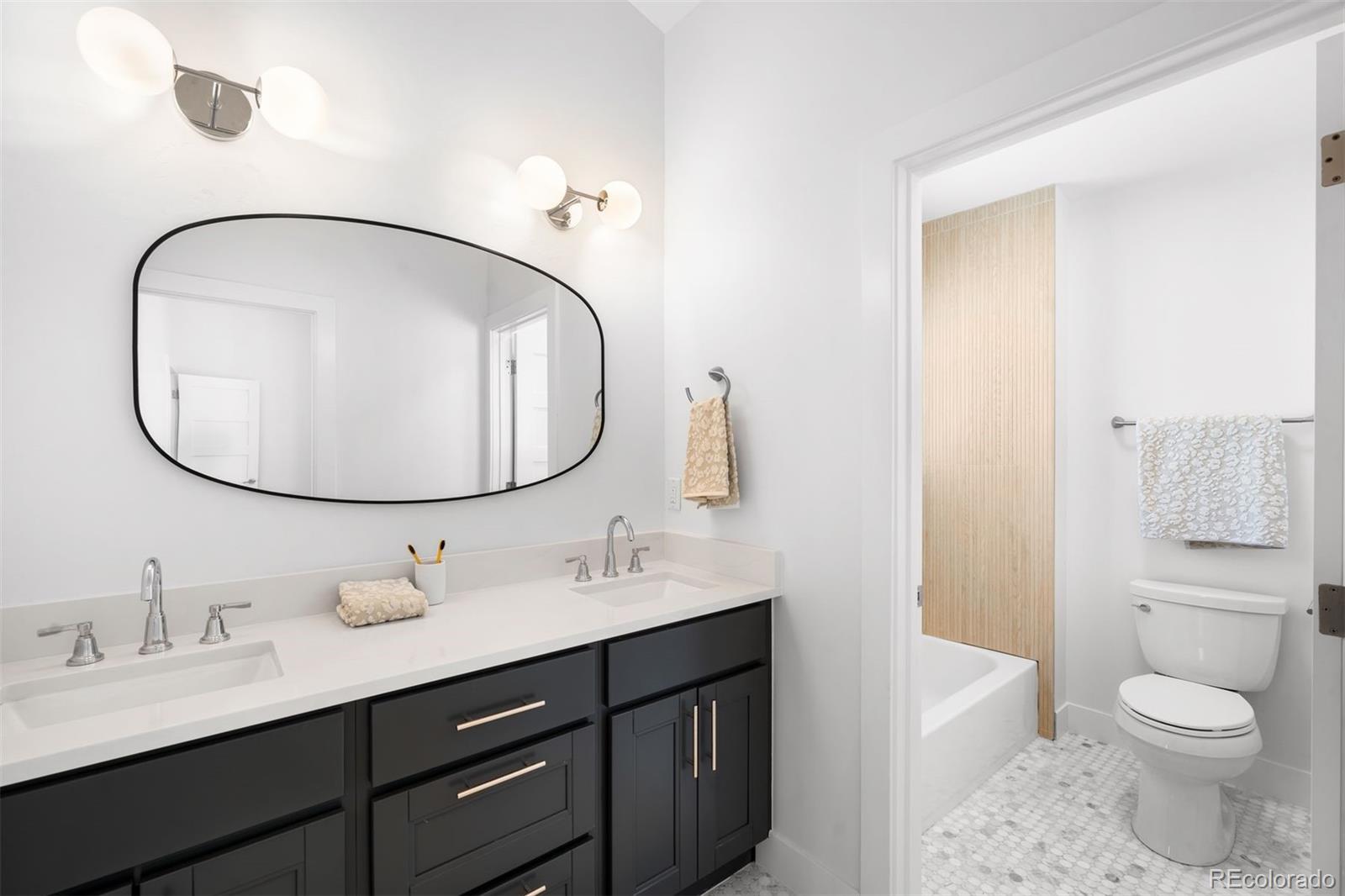 MLS Image #39 for 418 s gilpin street,denver, Colorado
