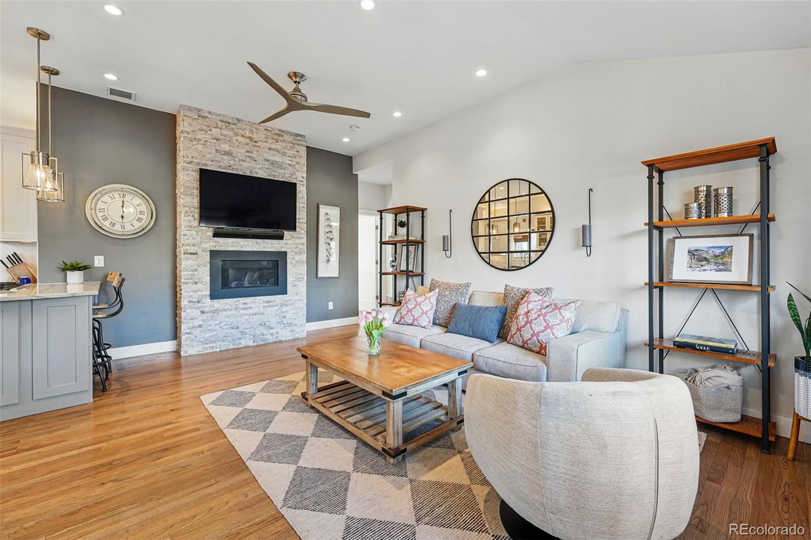 MLS Image #4 for 2527 s vine street,denver, Colorado